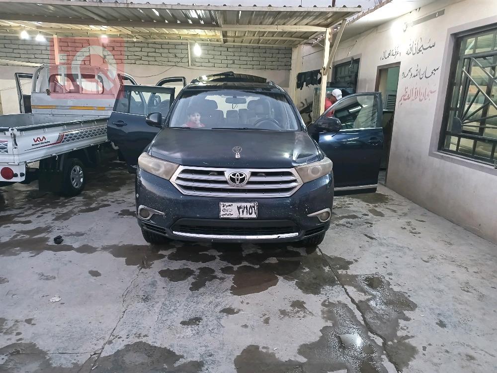 تۆیۆتا هایلاندەر